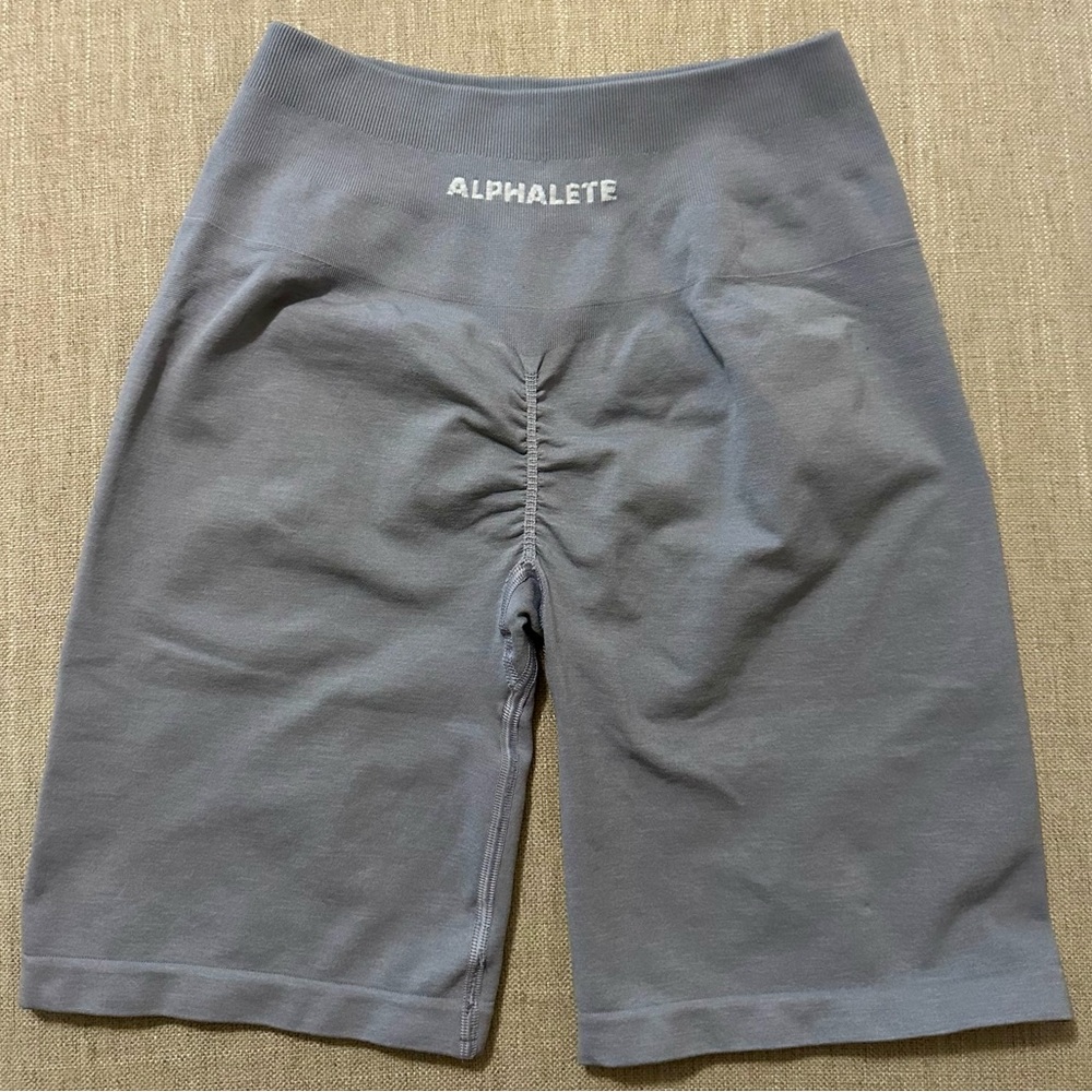 Alphalete Amplified Short - Med - Light Gray